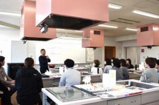 アバンセ(佐賀県女性と生涯学習財団） 令和6年度生涯学習関係職員実践