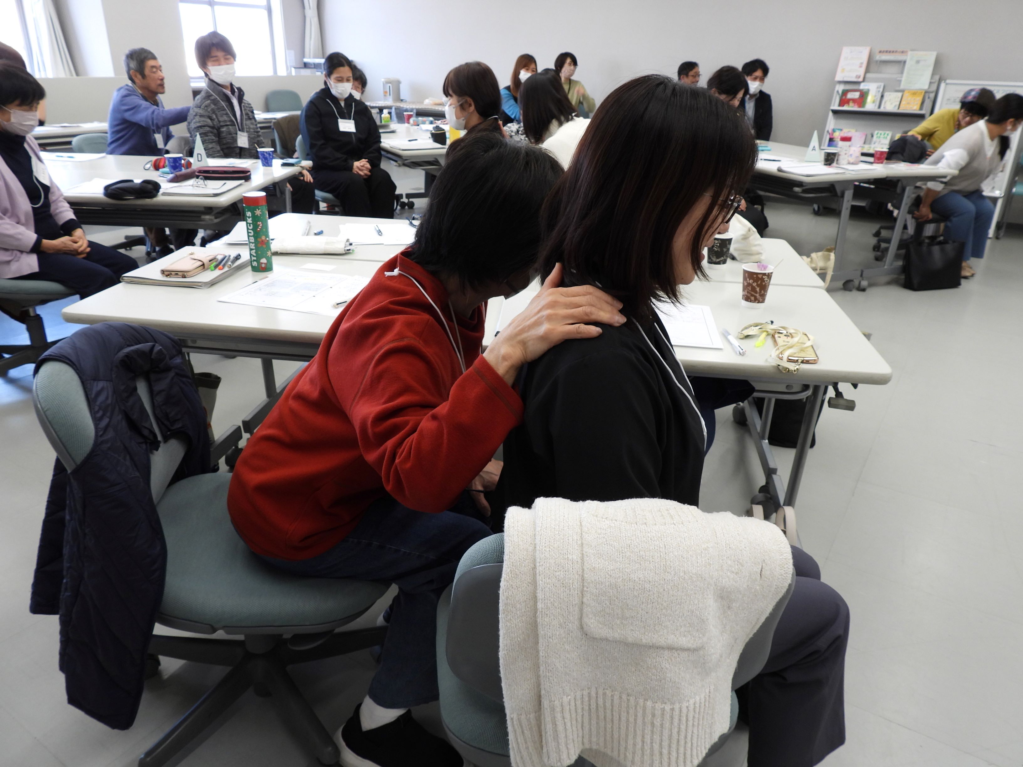 身体の感覚を体感するワークの様子